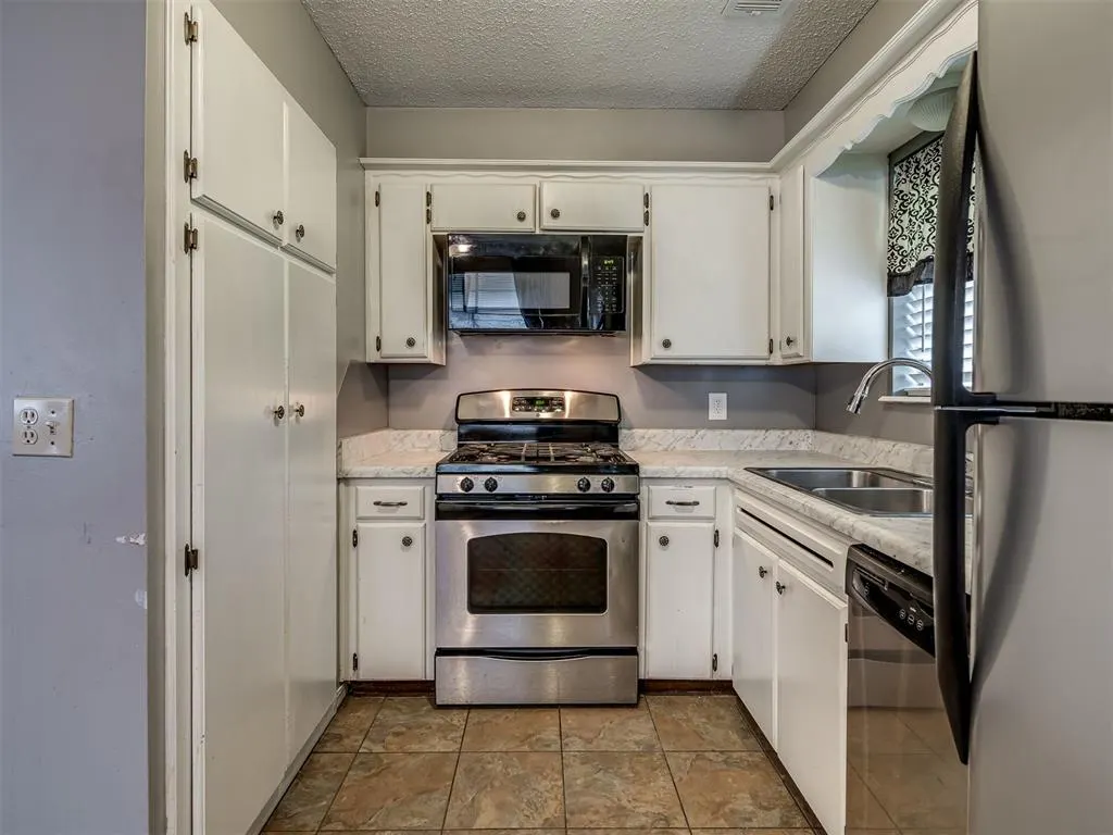 Photo 12 — 4704 Tempo Drive, Oklahoma City, OK 73115