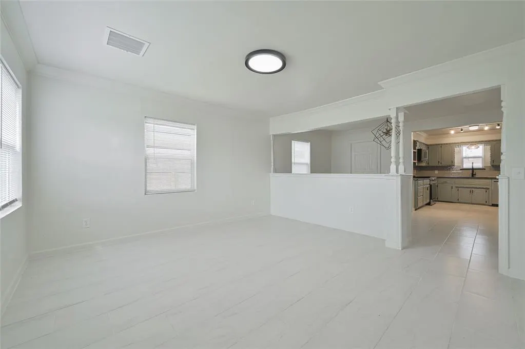Photo 3 — 1225 SW 41st Street, Oklahoma City, OK 73109