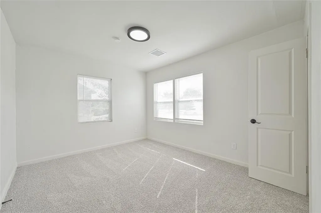 Photo 14 — 1225 SW 41st Street, Oklahoma City, OK 73109