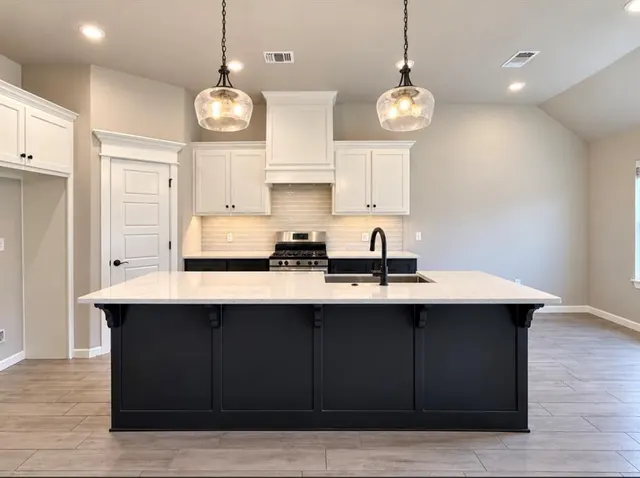 Photo 4 — 12209 Brinley Reign Drive, Yukon, OK 73099
