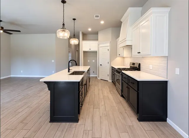 Photo 5 — 12209 Brinley Reign Drive, Yukon, OK 73099