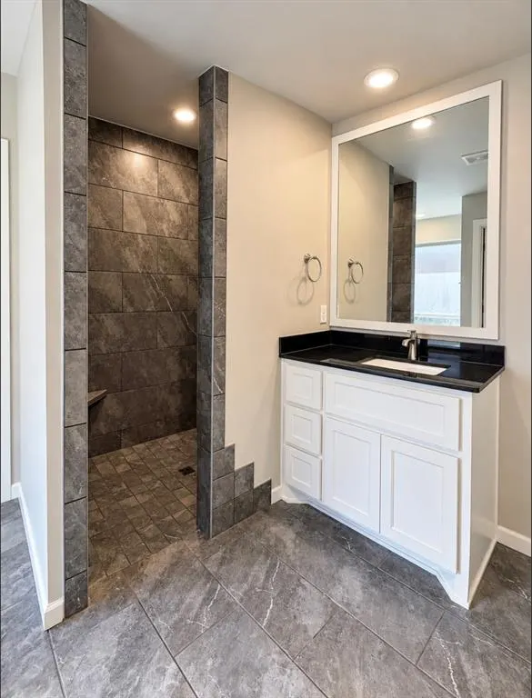 Photo 9 — 12209 Brinley Reign Drive, Yukon, OK 73099