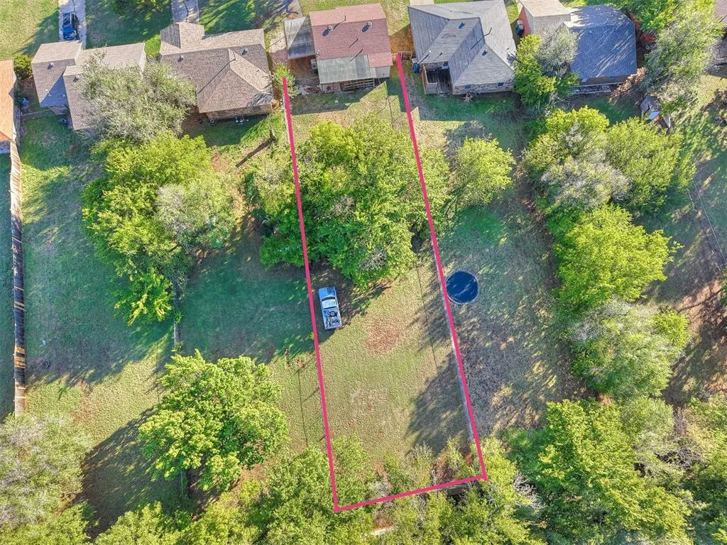 Photo 2 — 117 W Clegern Avenue, Edmond, OK 73003