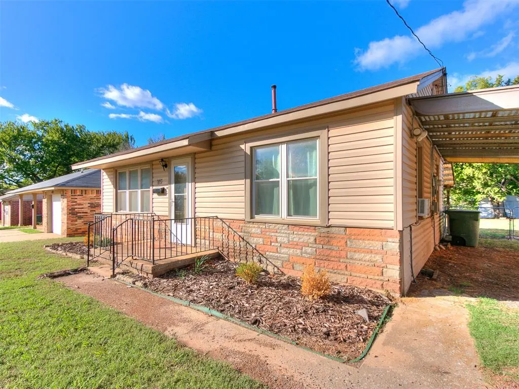 Photo 14 — 117 W Clegern Avenue, Edmond, OK 73003