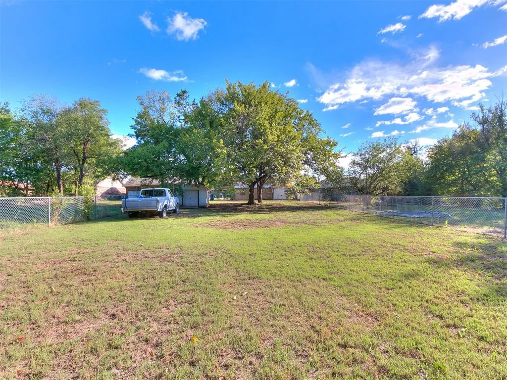 Photo 19 — 117 W Clegern Avenue, Edmond, OK 73003