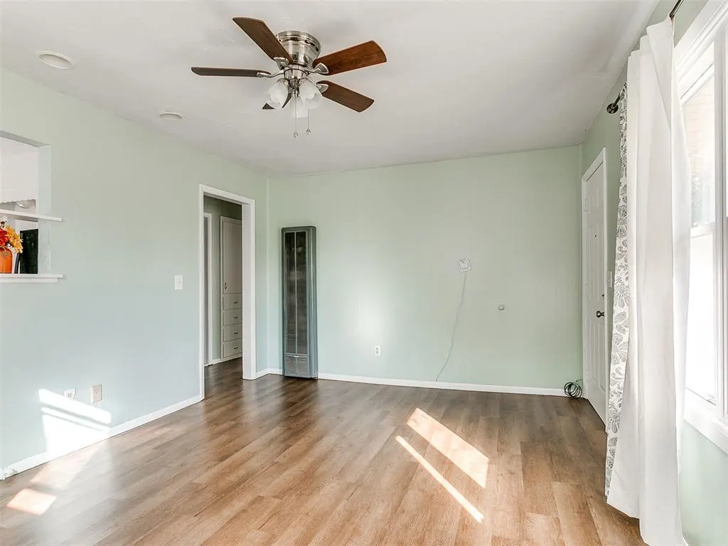 Photo 22 — 117 W Clegern Avenue, Edmond, OK 73003