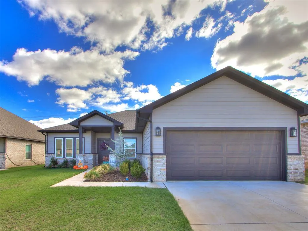 Front exterior — 9232 NW 144th Place, Yukon, OK 73099