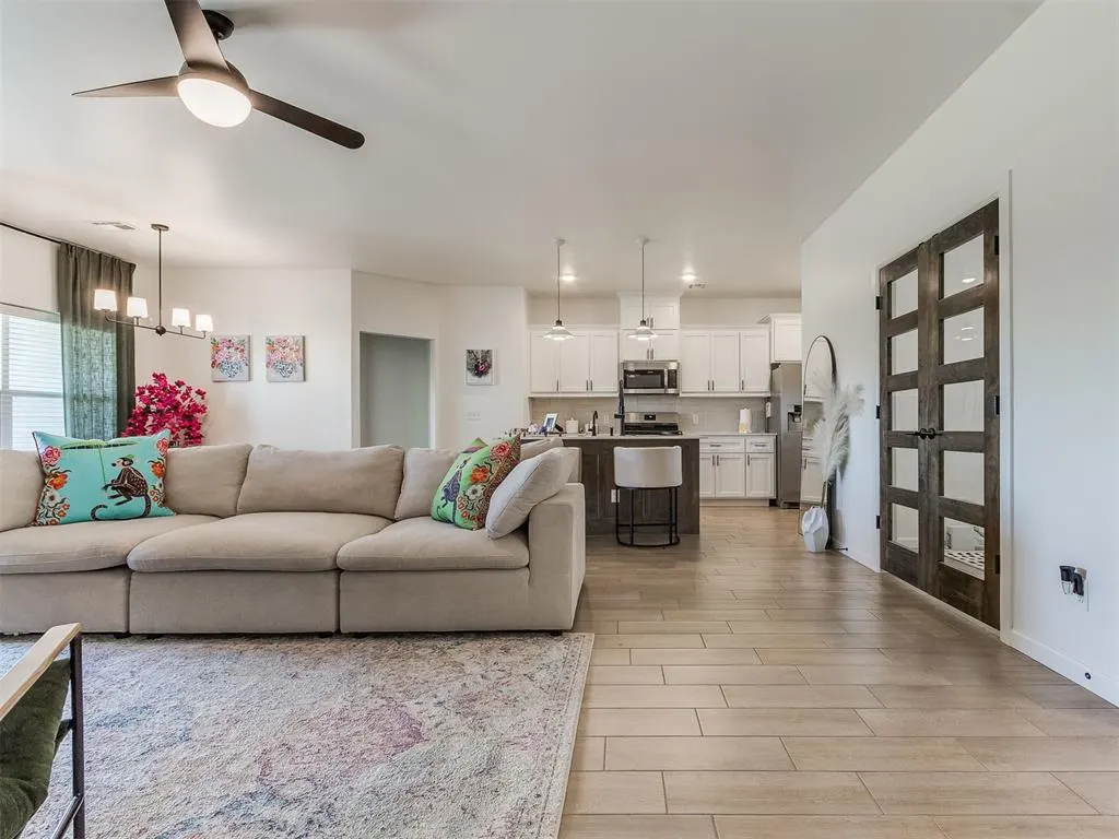 Photo 8 — 9232 NW 144th Place, Yukon, OK 73099