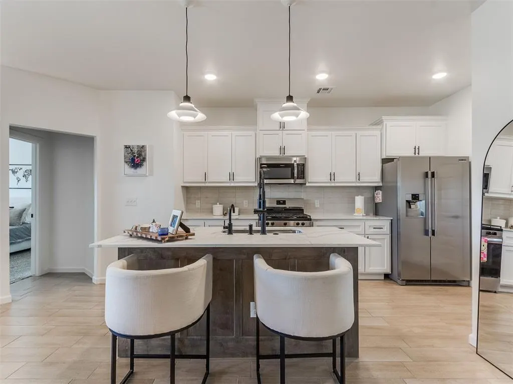 Photo 12 — 9232 NW 144th Place, Yukon, OK 73099