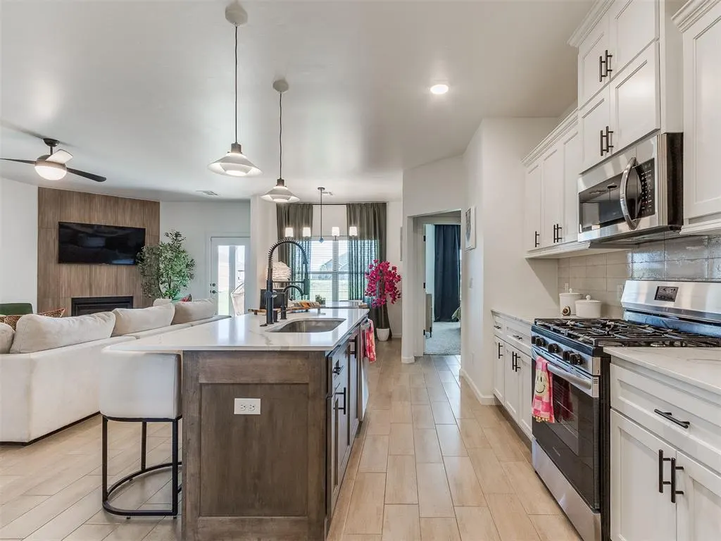 Photo 15 — 9232 NW 144th Place, Yukon, OK 73099