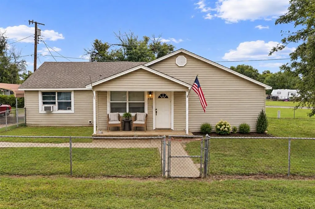 Front exterior — 406 S Maple Street, Davis, OK 73030