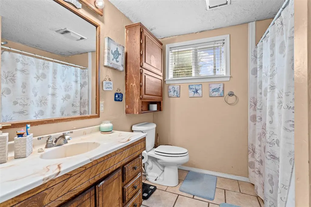 Photo 19 — 406 S Maple Street, Davis, OK 73030