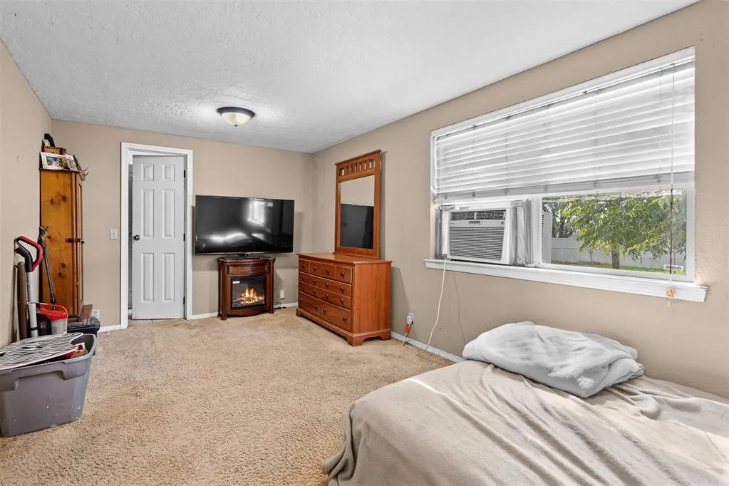 Photo 23 — 406 S Maple Street, Davis, OK 73030