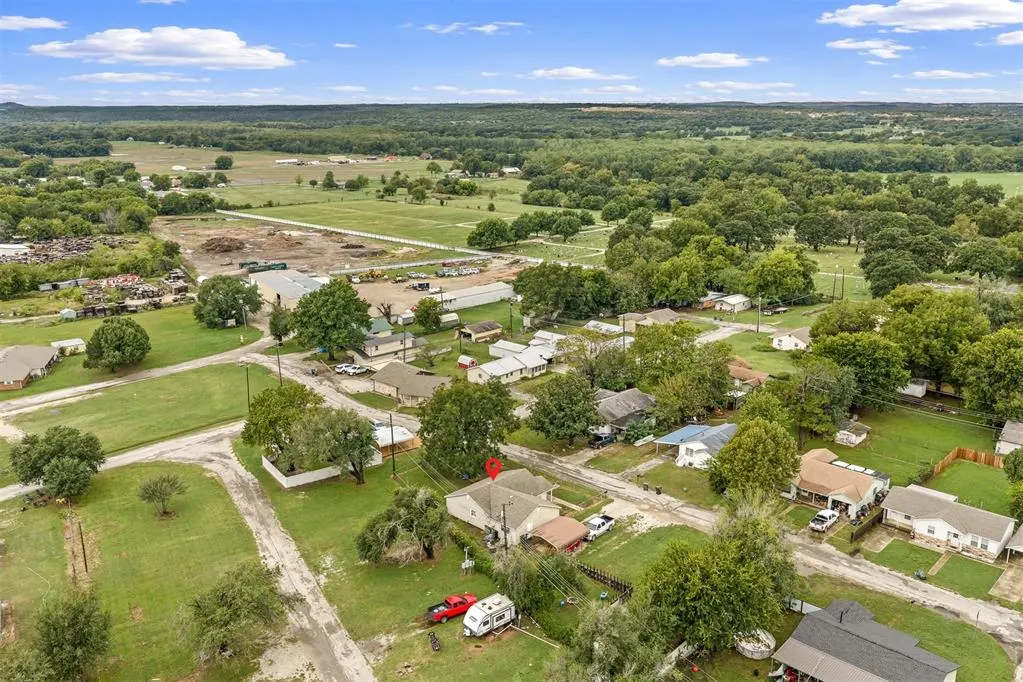 Photo 41 — 406 S Maple Street, Davis, OK 73030
