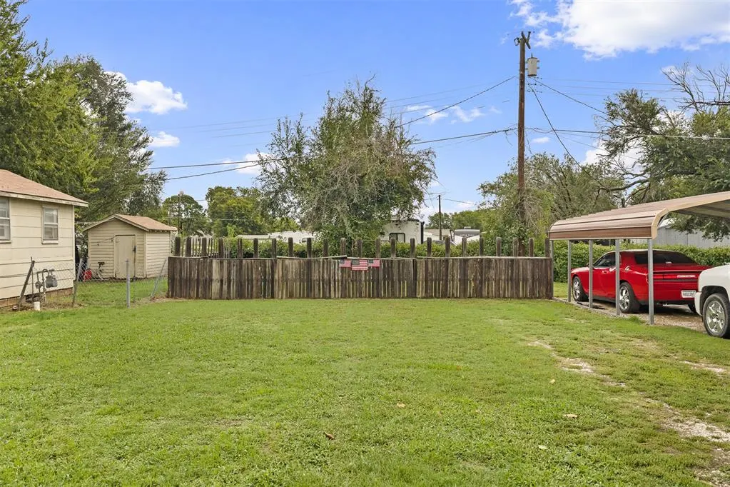Photo 42 — 406 S Maple Street, Davis, OK 73030