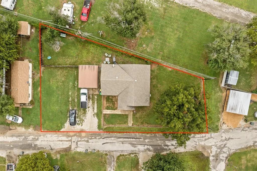 Photo 43 — 406 S Maple Street, Davis, OK 73030
