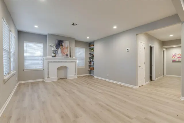 Photo 8 — 832 NW 35th Street, Oklahoma City, OK 73118