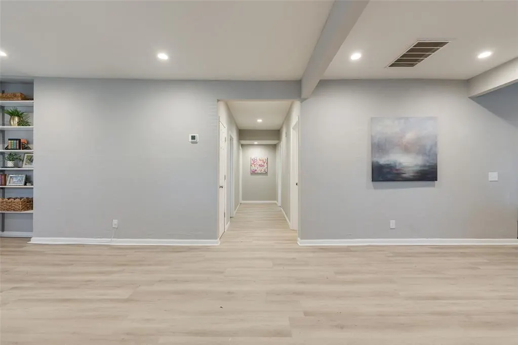 Photo 11 — 832 NW 35th Street, Oklahoma City, OK 73118