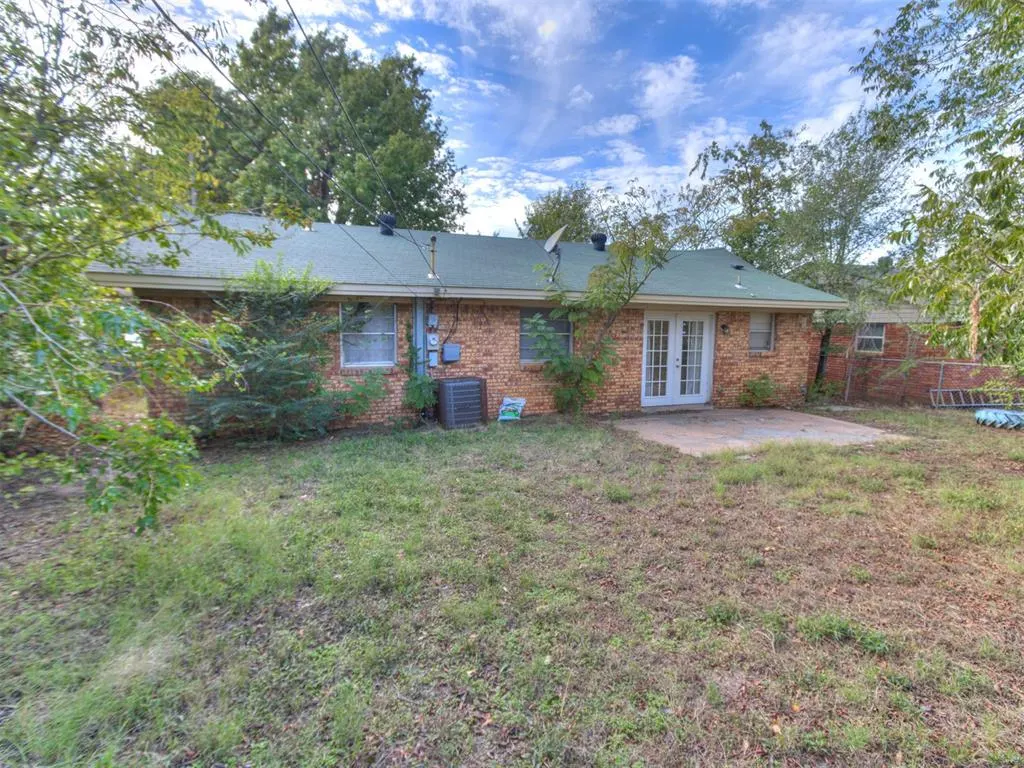 Photo 8 — 1100 Shalimar Drive, Del City, OK 73115