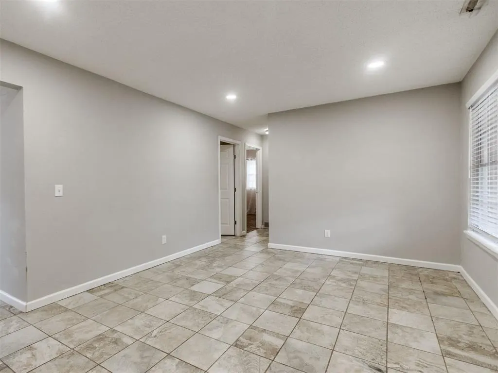 Photo 9 — 1100 Shalimar Drive, Del City, OK 73115