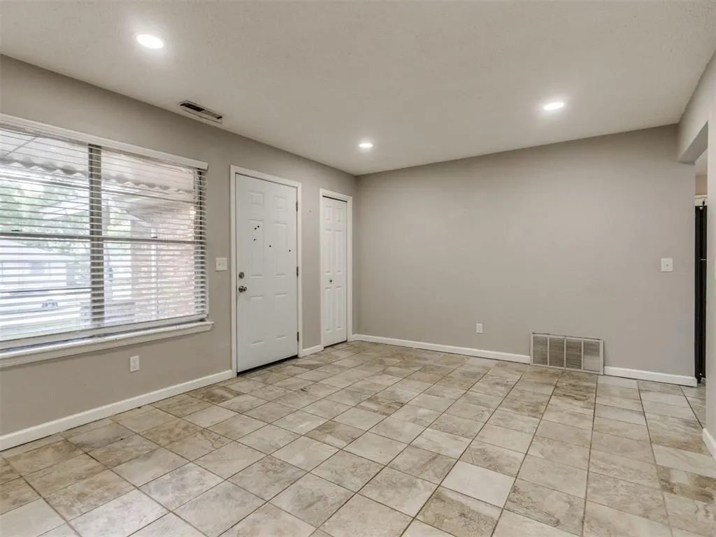 Photo 11 — 1100 Shalimar Drive, Del City, OK 73115