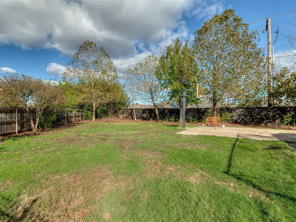Photo 12 — 2804 Nantucket Lane, Edmond, OK 73013