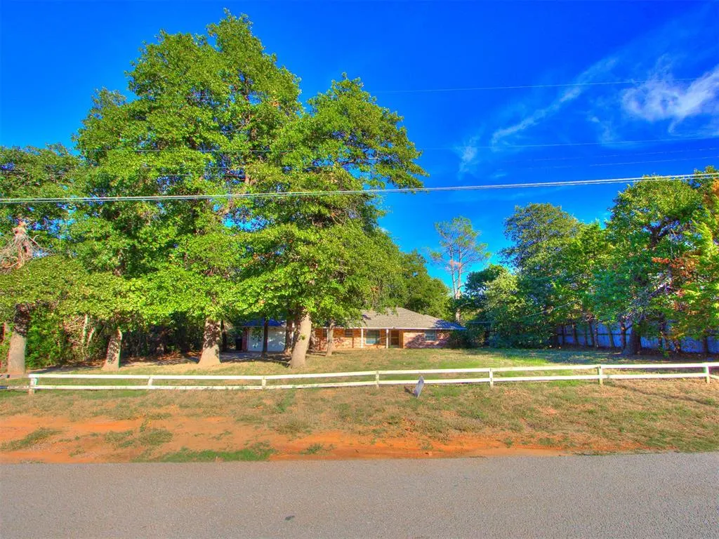 Photo 4 — 1114 N Broadview Drive, Oklahoma City, OK 73127