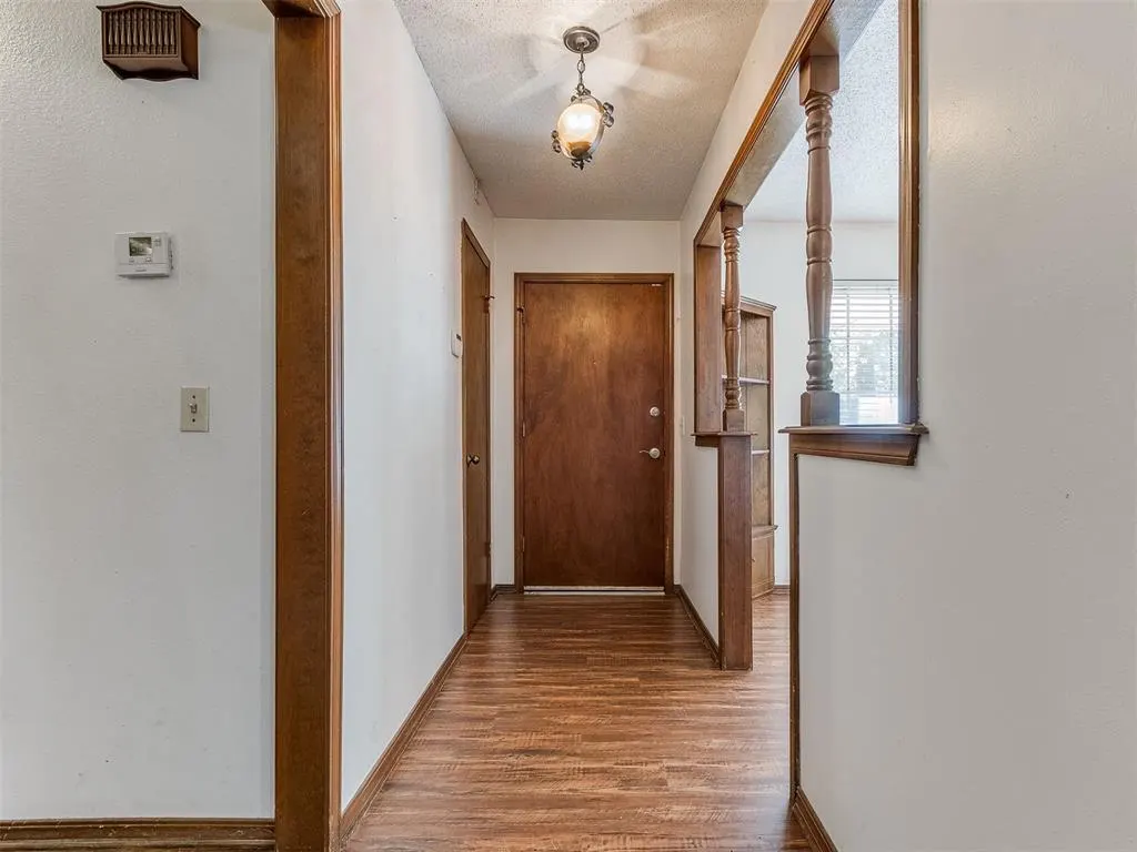 Photo 15 — 1114 N Broadview Drive, Oklahoma City, OK 73127