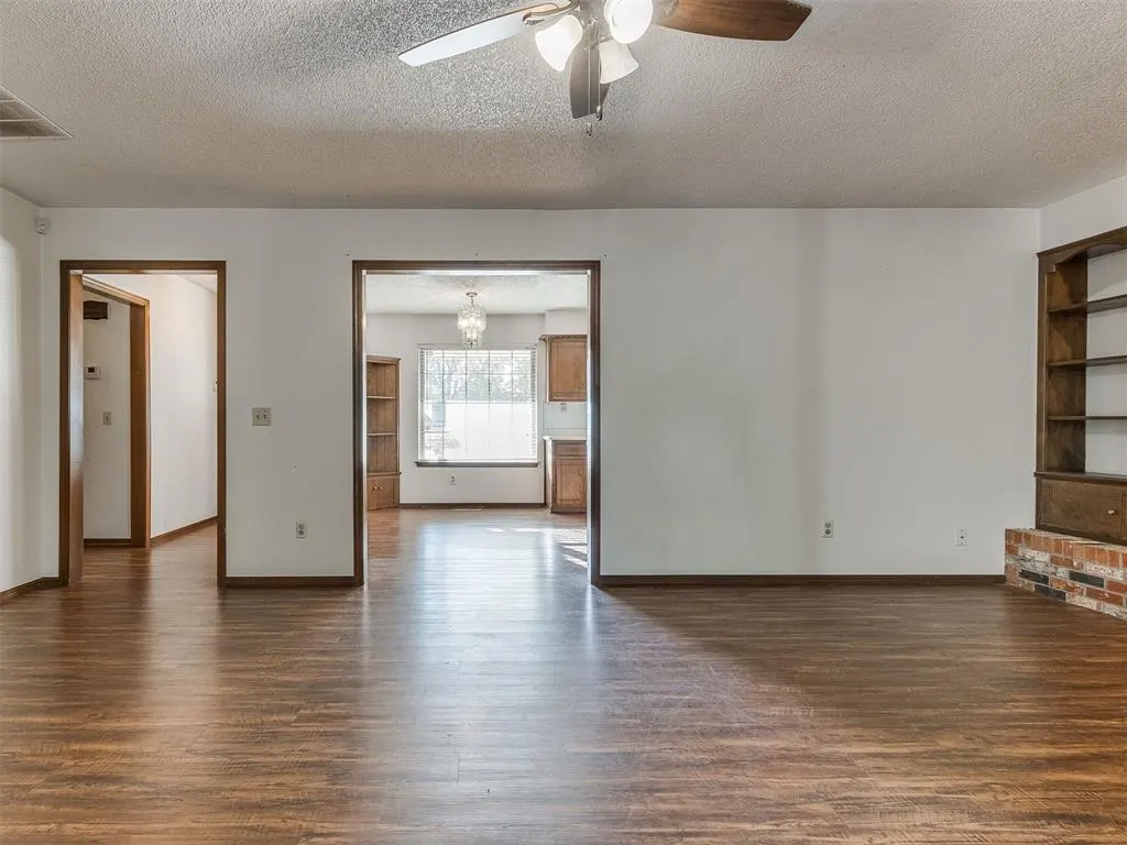 Photo 16 — 1114 N Broadview Drive, Oklahoma City, OK 73127