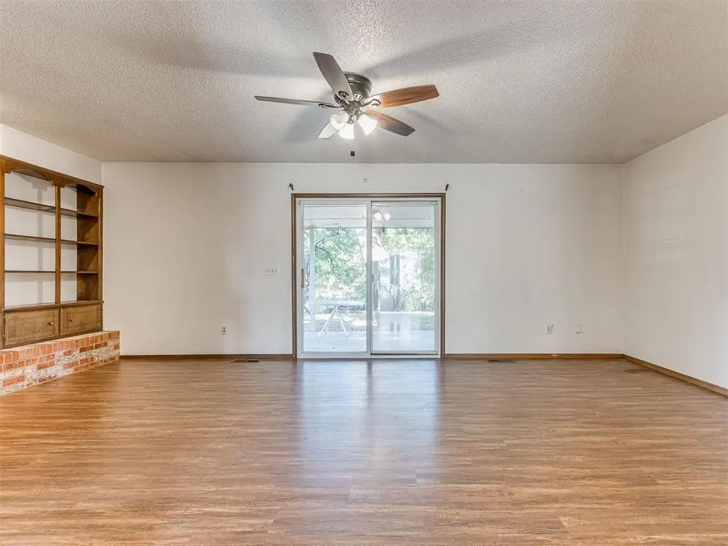 Photo 18 — 1114 N Broadview Drive, Oklahoma City, OK 73127