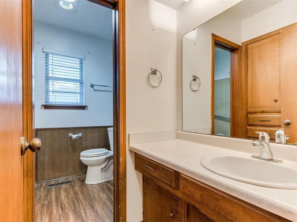 Photo 32 — 1114 N Broadview Drive, Oklahoma City, OK 73127