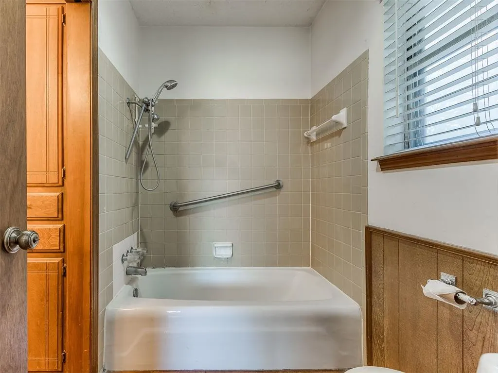 Photo 34 — 1114 N Broadview Drive, Oklahoma City, OK 73127