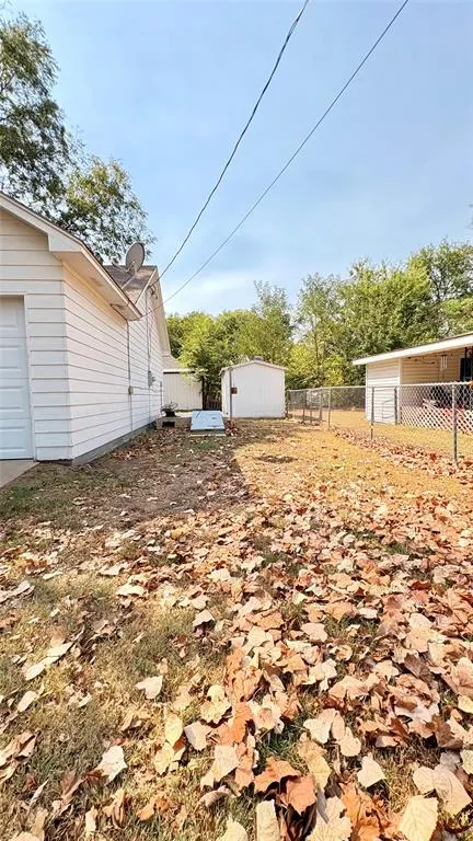 Photo 7 — 205 W Boomer Street, Lexington, OK 73051