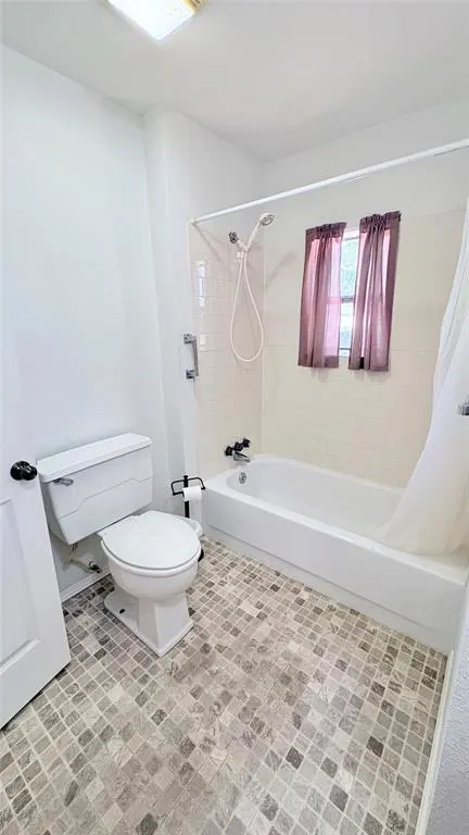 Photo 18 — 205 W Boomer Street, Lexington, OK 73051