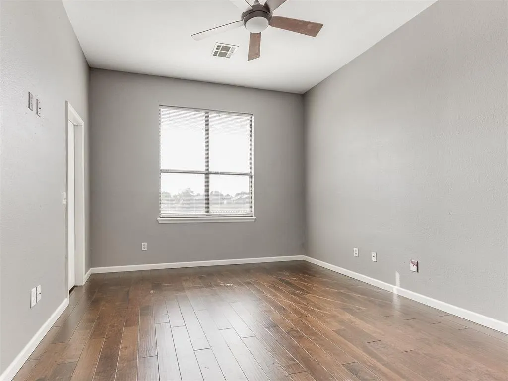Photo 6 — 316 SE 23rd Street, Moore, OK 73160