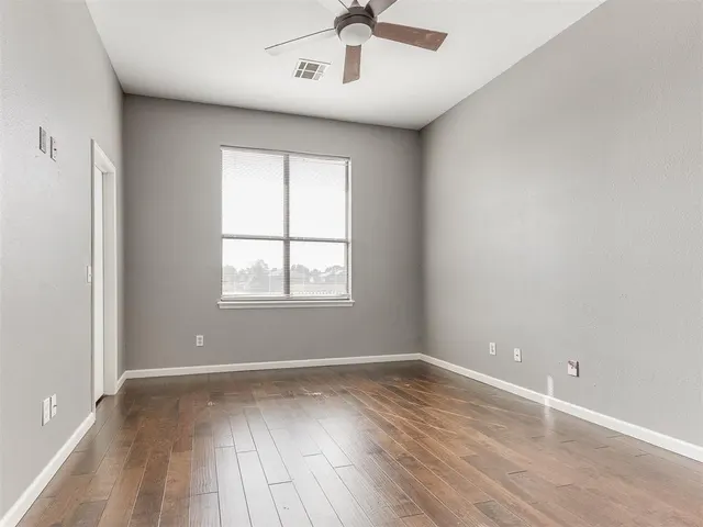 Photo 6 — 316 SE 23rd Street, Moore, OK 73160