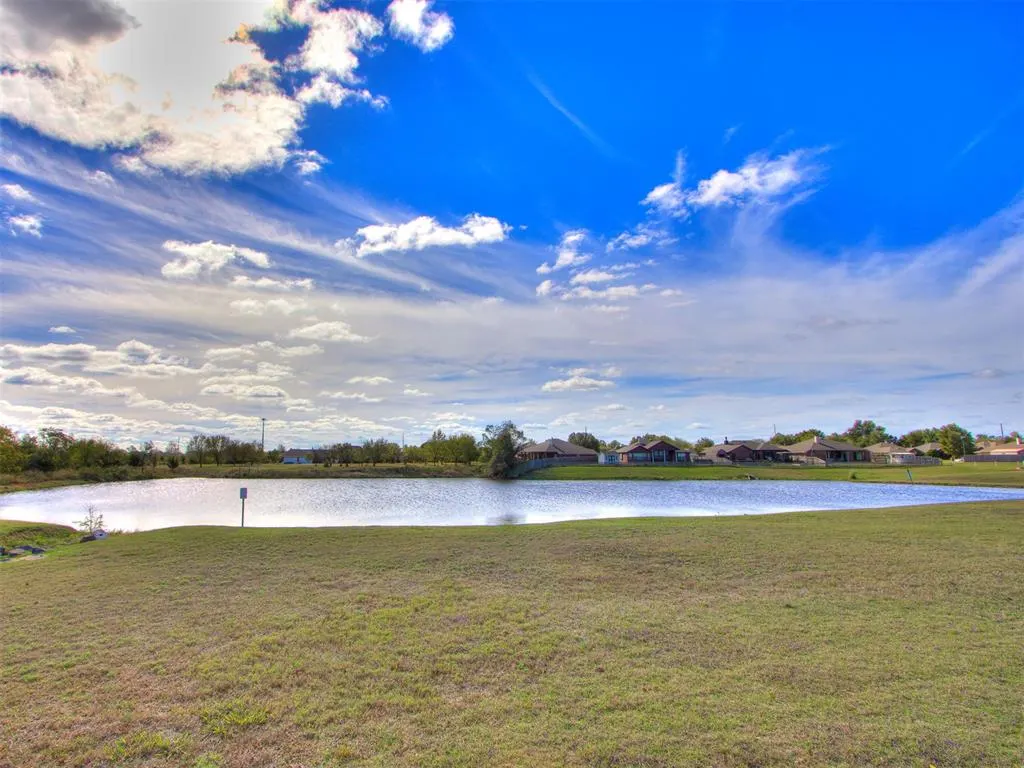 Photo 12 — 316 SE 23rd Street, Moore, OK 73160