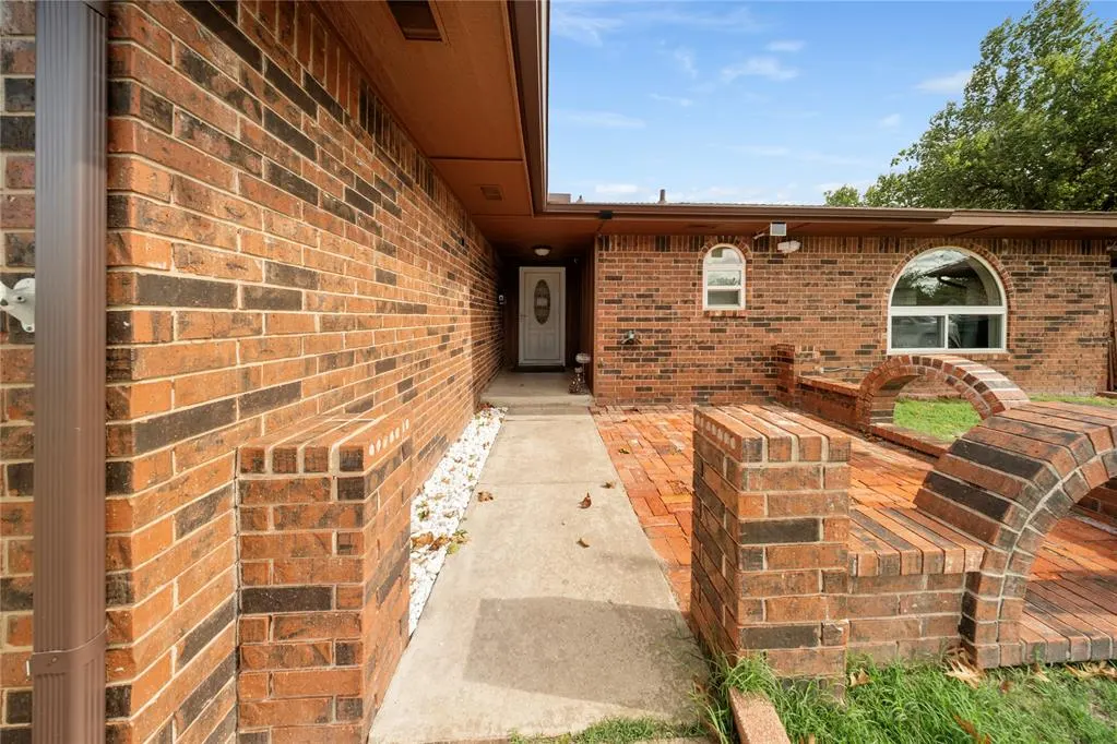 Photo 2 — 8400 S Villa Avenue, Oklahoma City, OK 73159