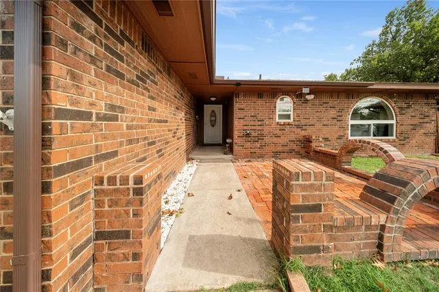 Photo 2 — 8400 S Villa Avenue, Oklahoma City, OK 73159