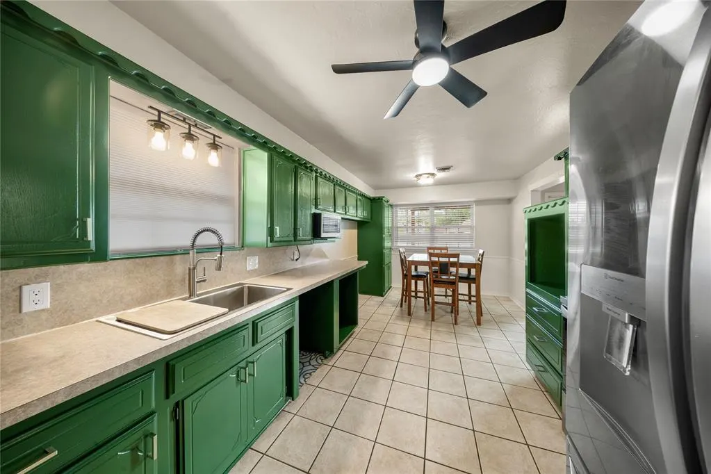 Photo 5 — 8400 S Villa Avenue, Oklahoma City, OK 73159