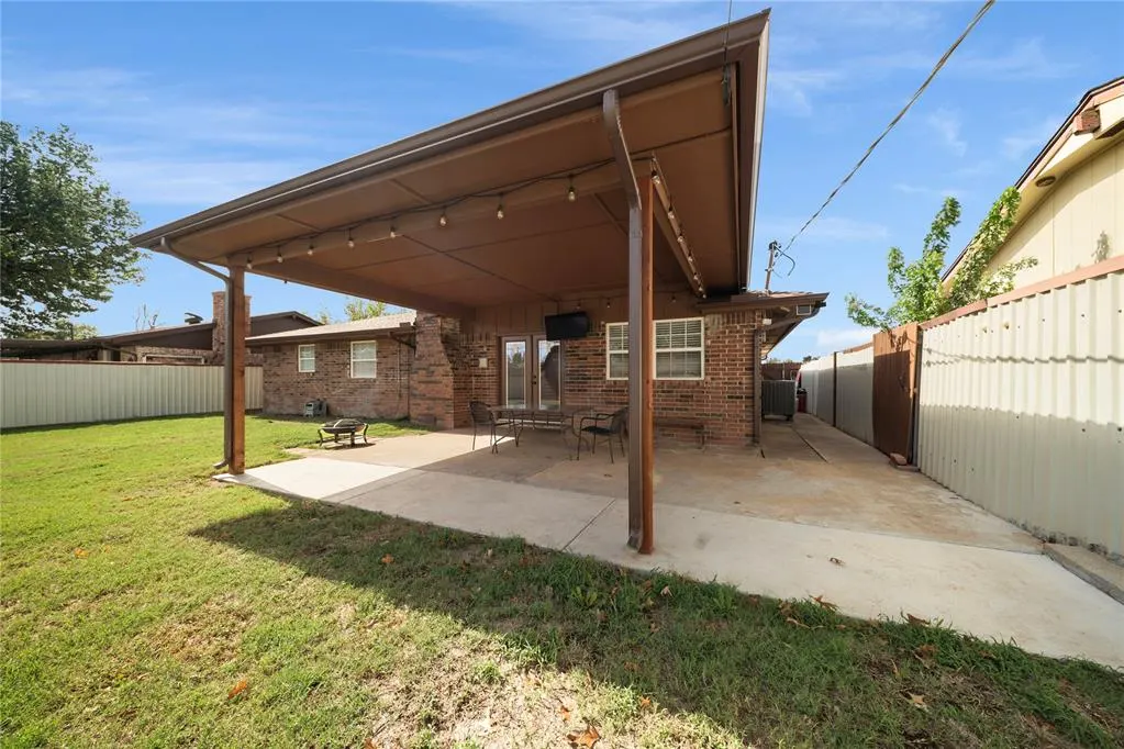 Photo 15 — 8400 S Villa Avenue, Oklahoma City, OK 73159