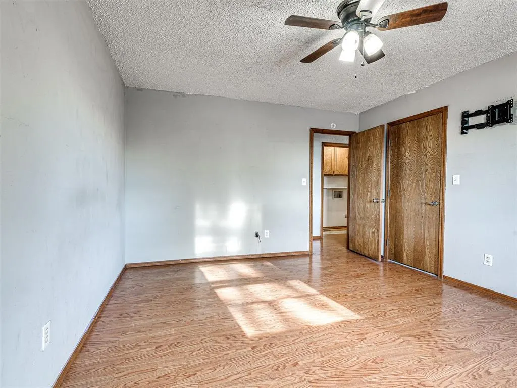 Photo 37 — 311 Christopher Drive, Chickasha, OK 73018