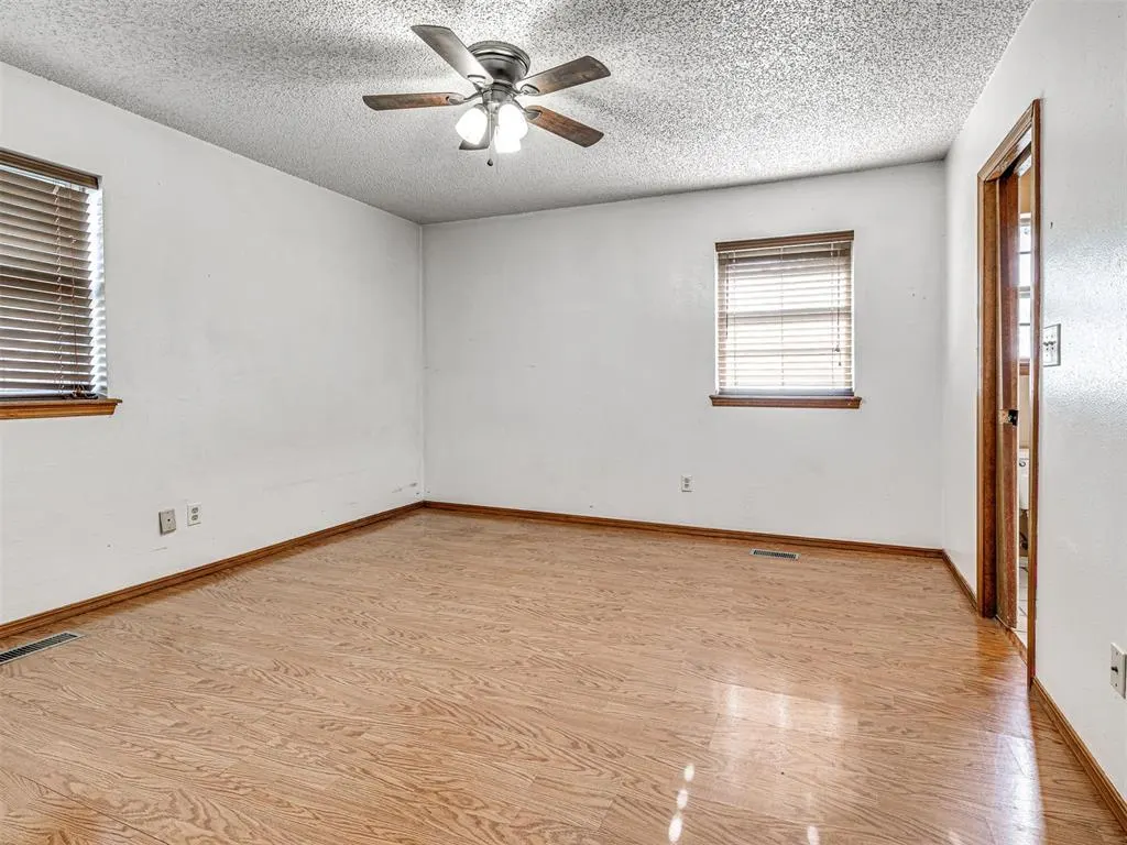 Photo 43 — 311 Christopher Drive, Chickasha, OK 73018