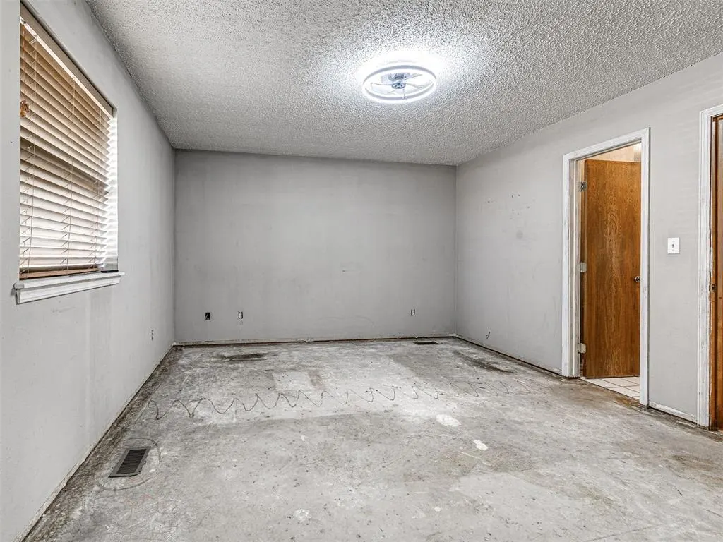 Photo 48 — 311 Christopher Drive, Chickasha, OK 73018