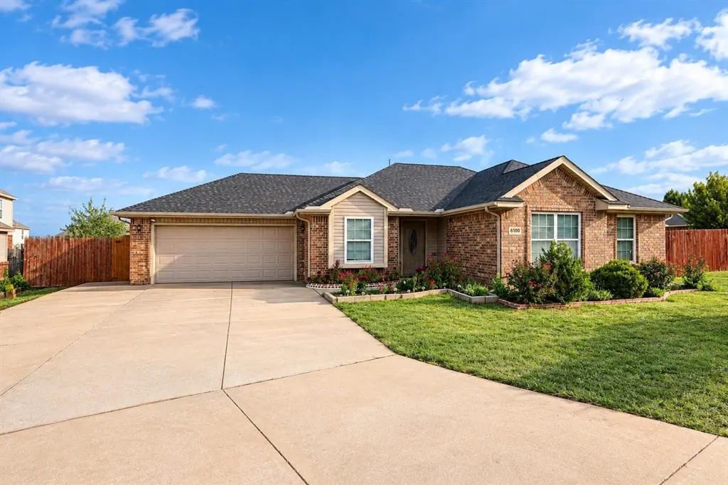 Front exterior — 6100 Courtyards Court, Oklahoma City, OK 73149