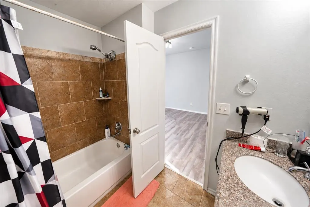 Photo 15 — 6100 Courtyards Court, Oklahoma City, OK 73149