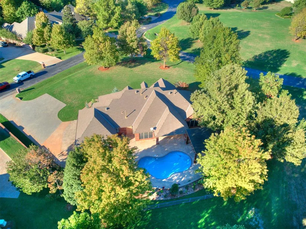 Photo 7 — 18470 N Antler Way, Edmond, OK 73012