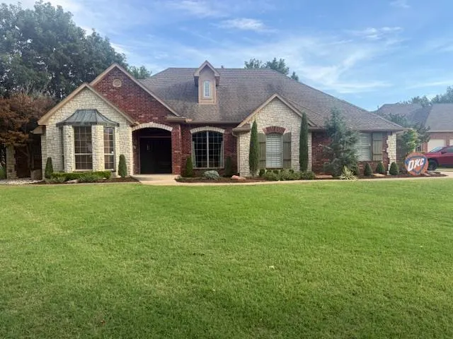 Front exterior — 18470 N Antler Way, Edmond, OK 73012