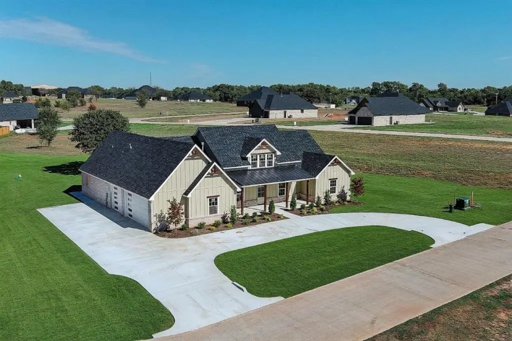Front exterior — 2438 Wind River Circle, Blanchard, OK 73010