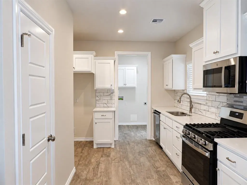 Photo 7 — 1741 NE 11th Street, Oklahoma City, OK 73117